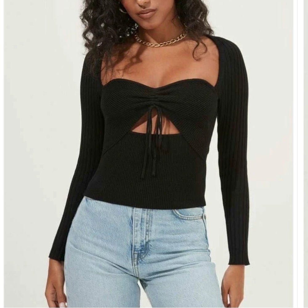 ASTR Cortana Cinched Front Cutout Sweater